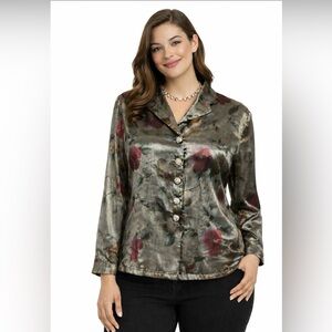 LAS & POLLA Blouse Sz *Large Silky Fabric Beautiful Buttons Long Sleeves Floral